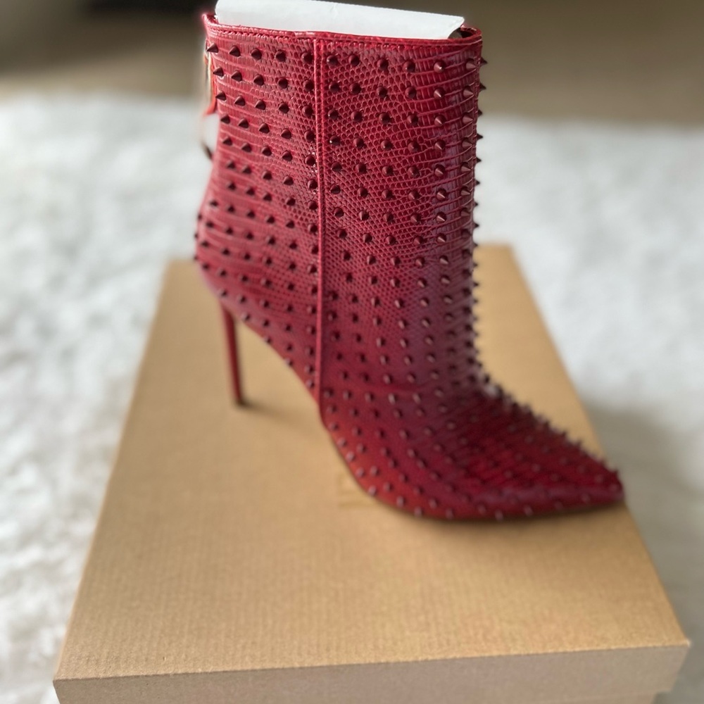 Steve Madden Via-S Red Booties - Picture 3 of 12